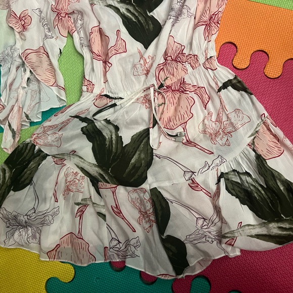 Cute romper brand new - Picture 1 of 2